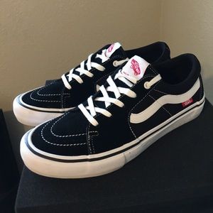 Vans Sk8 Lo Pro Size 10 - Black/White